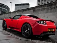 image bg Tesla Roadster Slide