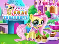 image bg Cute Foal Treatment